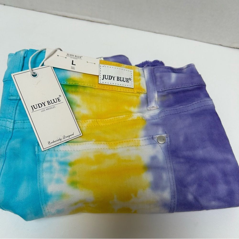 Judy Blue NWT Snow Cone Tie Dye Cut Off High Waist Style #150085 Size Large